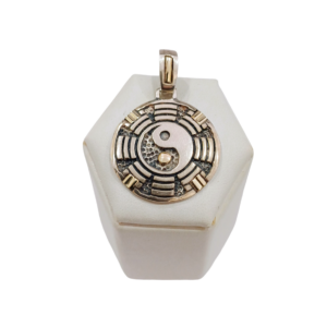 Dije Yin Yang plata y oro
