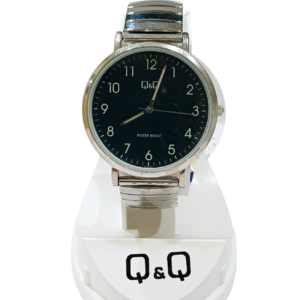 Reloj "Q&Q" malla metalica Plateada