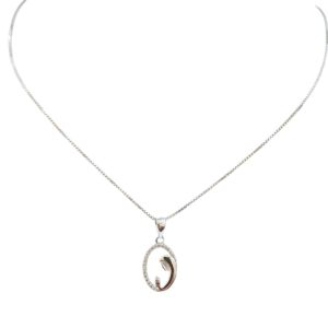 Cadena de plata con dije Virgen Niña