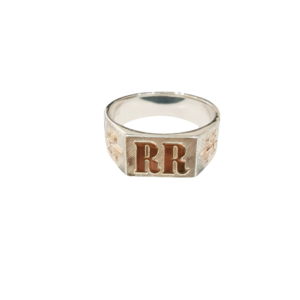Anillo con iniciales modelo dama plata y oro