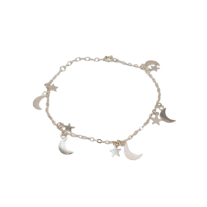 Pulsera de plata con dijes de luna y estrellas