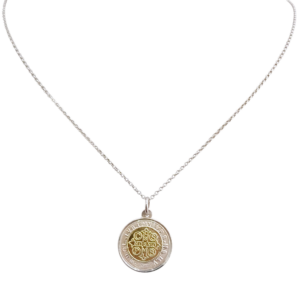 Cadena rolito de plata con dije San Benito plata/oro