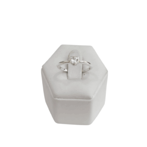 Anillo corazon en plata con cubic