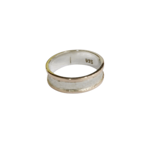 Anillo de plata con bordes en oro de 6 mm. de ancho