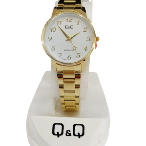Reloj "Q & Q" para dama malla metal dorada