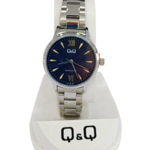 Reloj "Q & Q" para dama malla metal