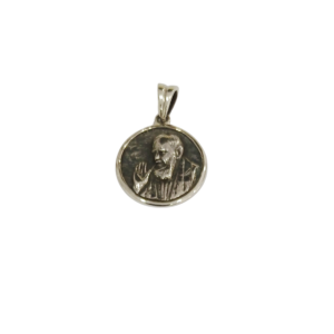 Dije Padre Pío en plata